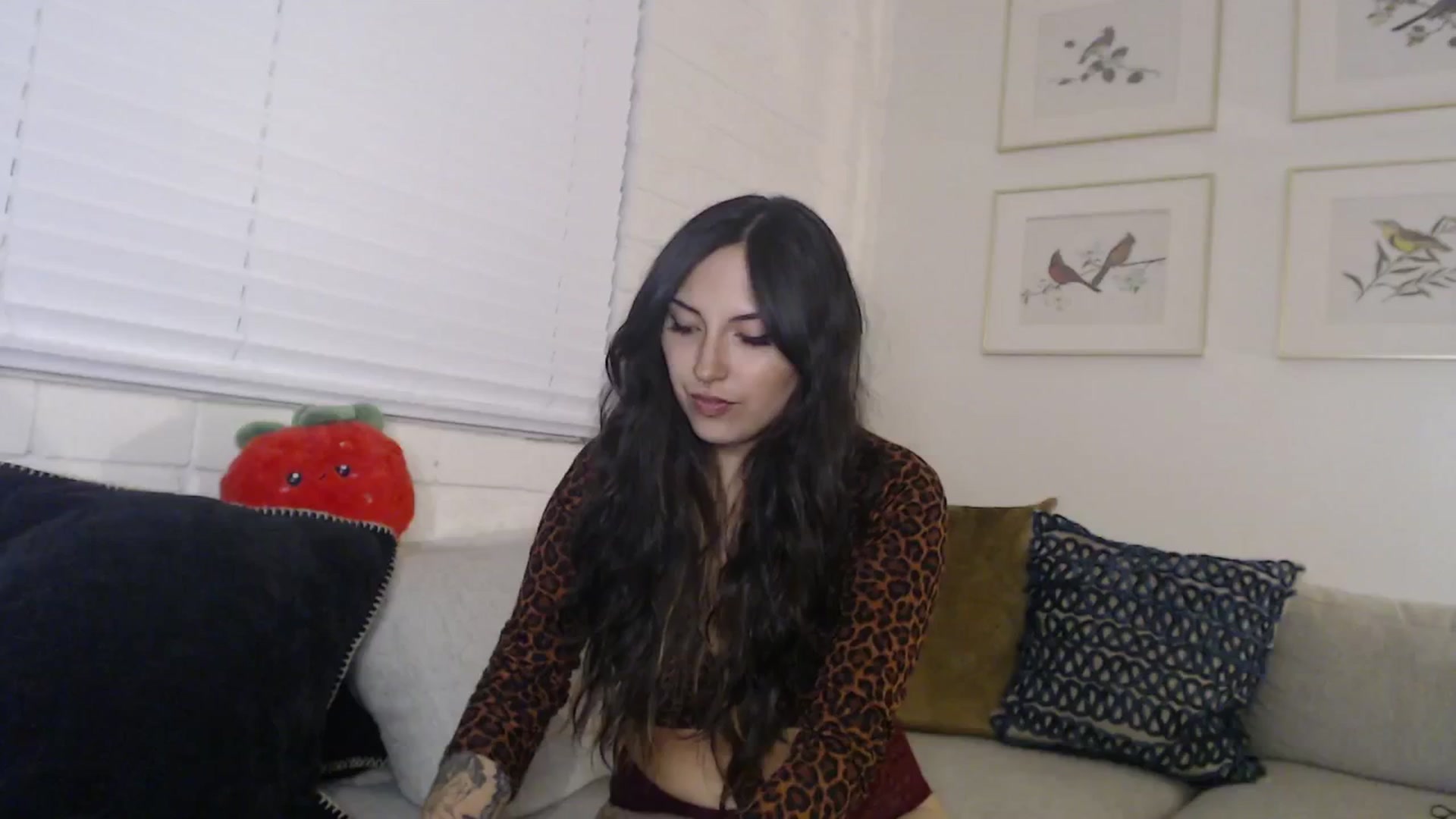 Gallery image thumbnail from Lil_bunniii's myfreecams stream on, 04/09/2026, 06:02 image 3 of 20