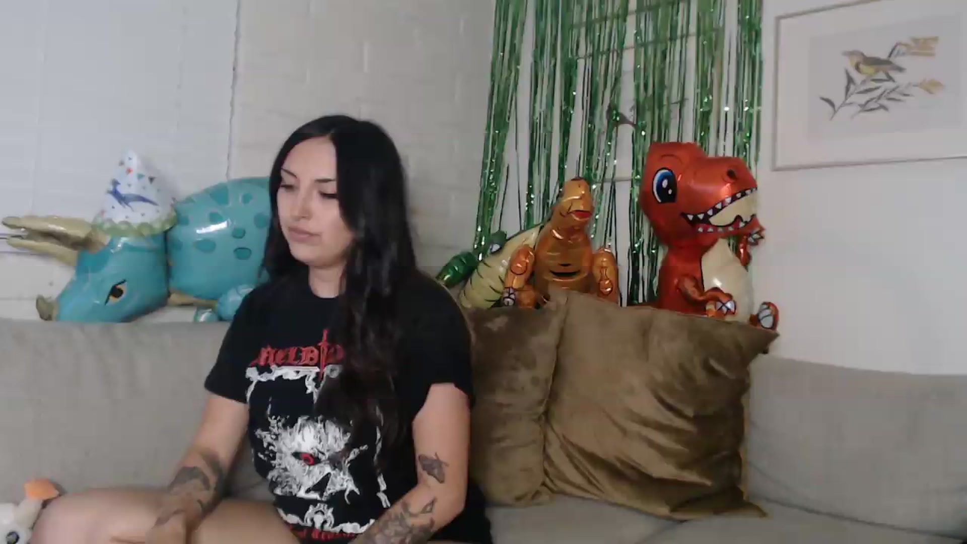Gallery image thumbnail from Lil_bunniii's myfreecams stream on, 05/06/2026, 06:07 image 1 of 20