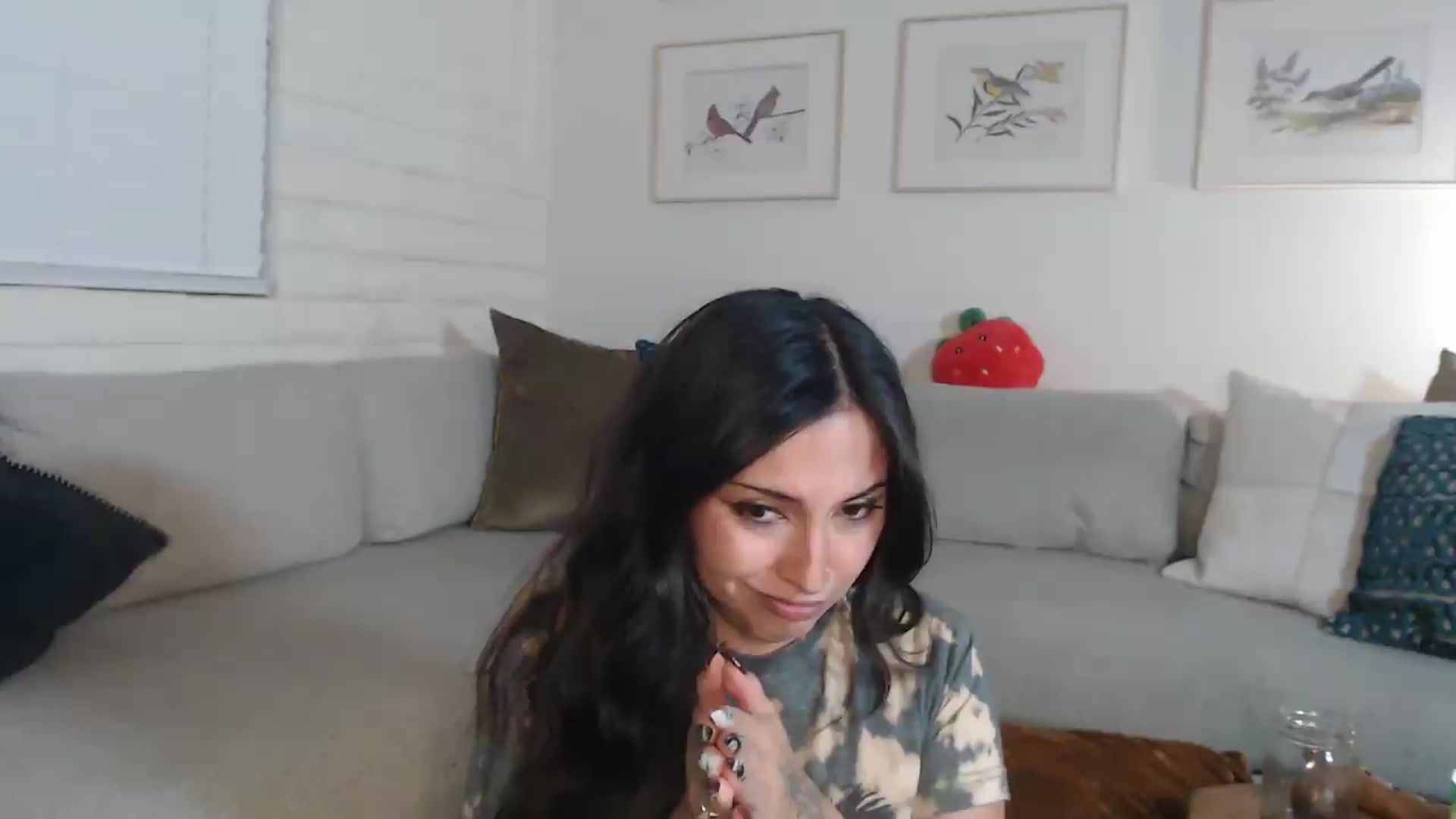 Gallery image thumbnail from Lil_bunniii's myfreecams stream on, 06/20/2026, 07:07 image 2 of 20