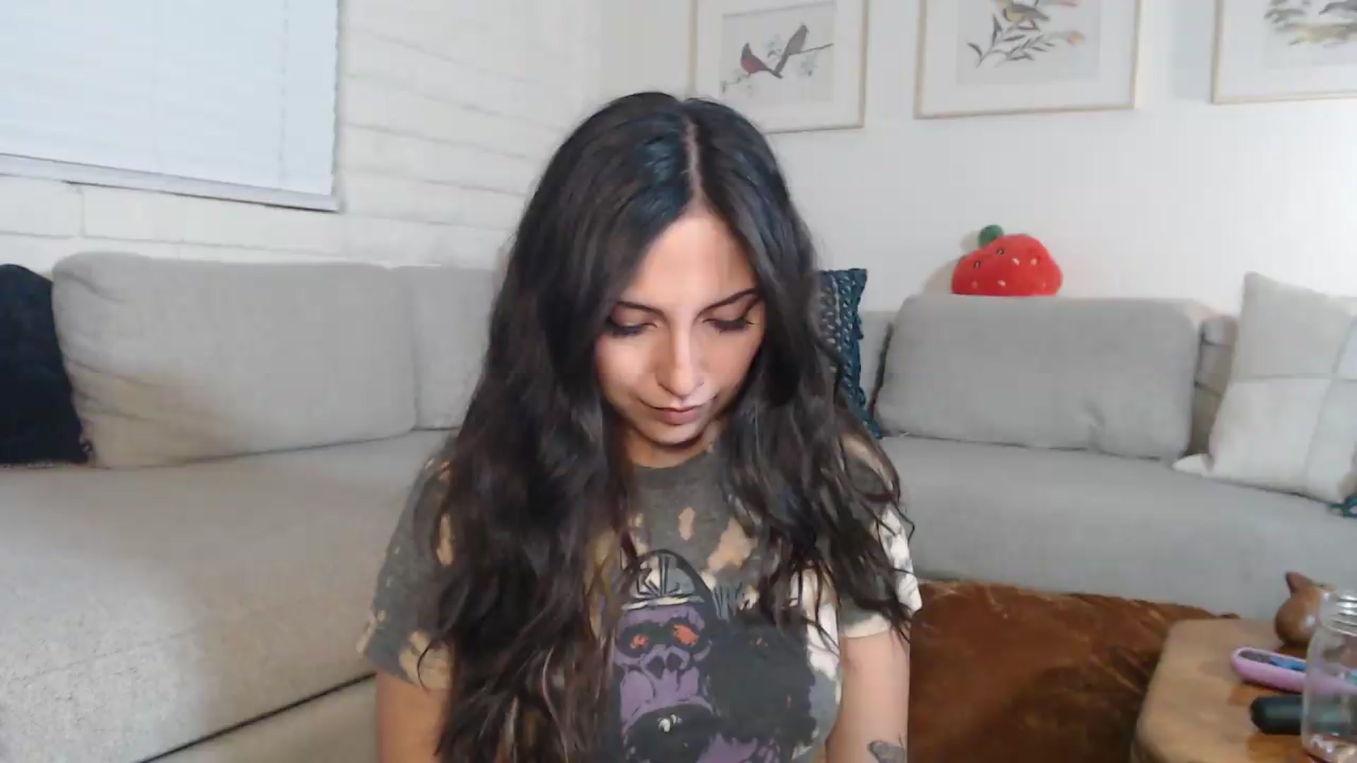 Gallery image thumbnail from Lil_bunniii's myfreecams stream on, 06/20/2026, 07:07 image 7 of 20