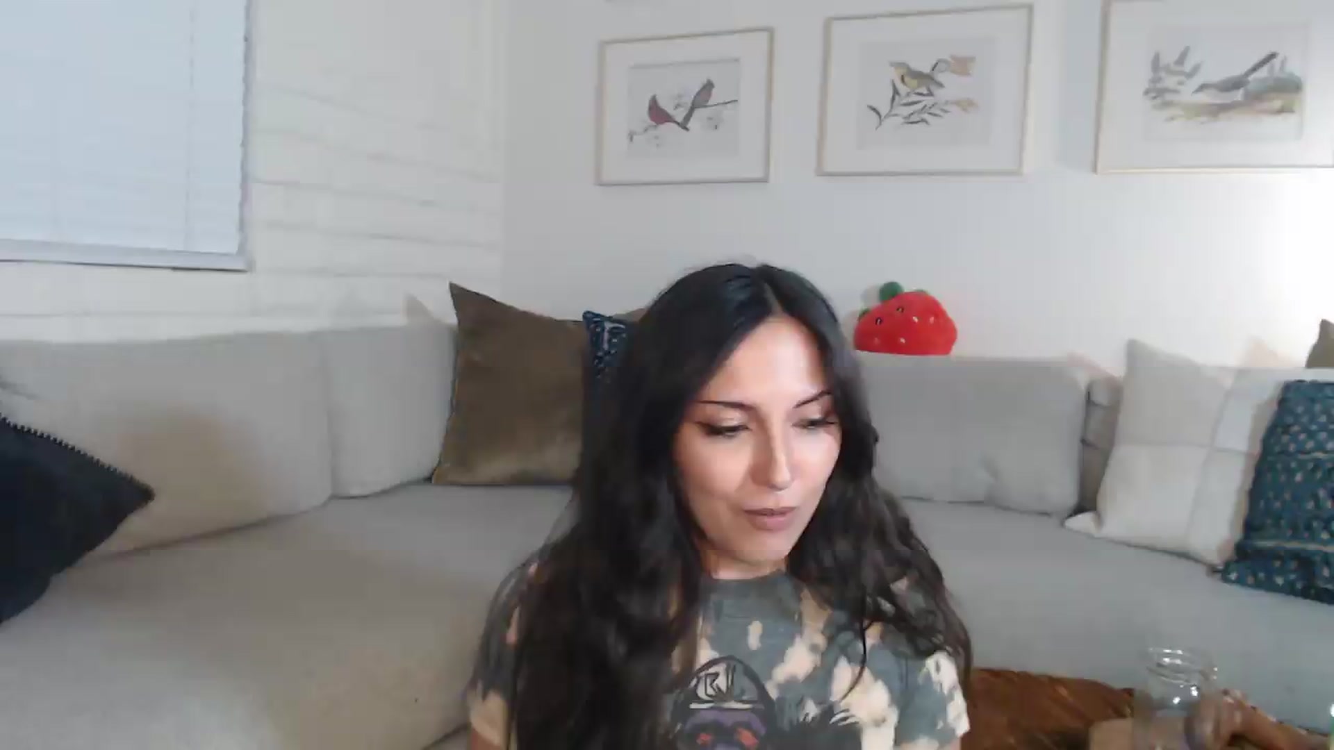 Gallery image thumbnail from Lil_bunniii's myfreecams stream on, 06/20/2026, 07:07 image 3 of 20