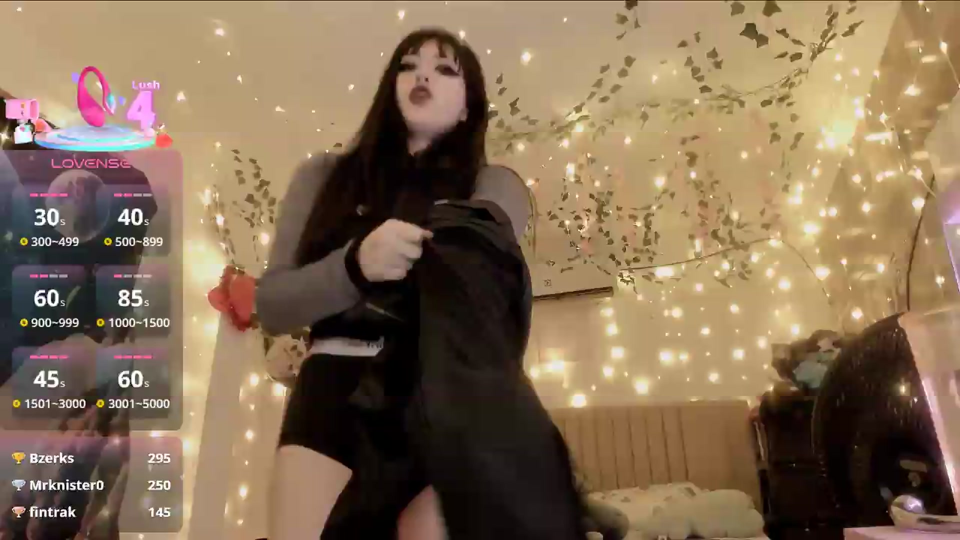 Gallery image thumbnail from Lil_calcifer's myfreecams stream on, 06/07/2026, 07:07 image 11 of 20
