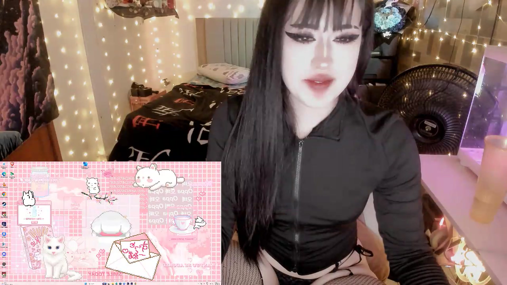 Gallery image thumbnail from Lil_calcifer's myfreecams stream on, 06/09/2026, 05:34 image 17 of 20