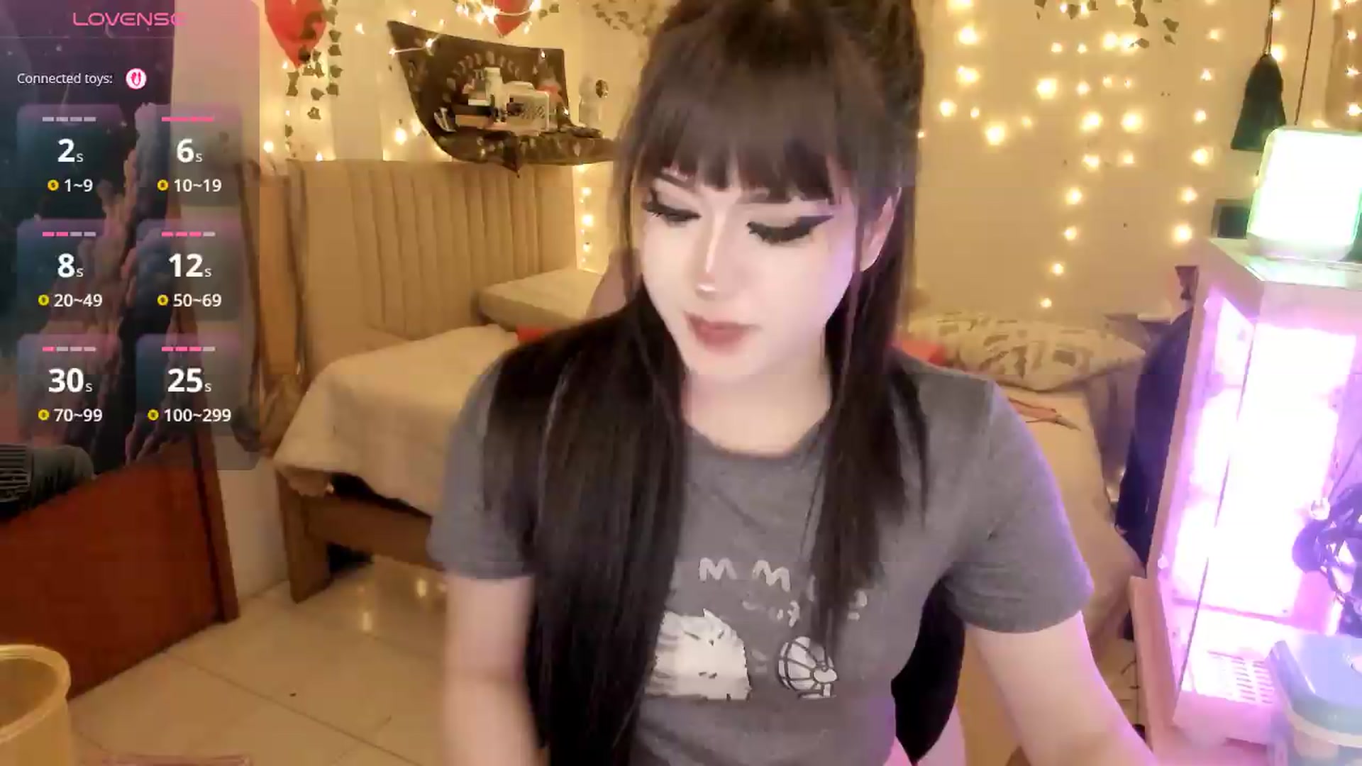 Gallery image thumbnail from Lil_calcifer's myfreecams stream on, 07/19/2026, 10:26 image 3 of 20