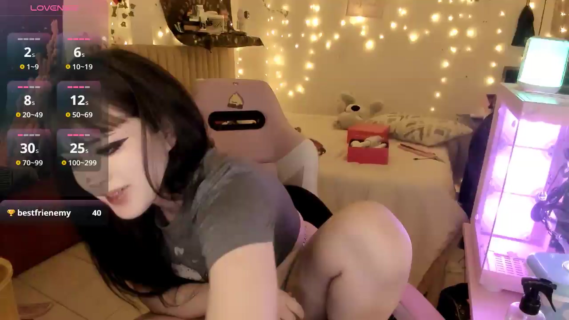 Gallery image thumbnail from Lil_calcifer's myfreecams stream on, 07/19/2026, 10:26 image 7 of 20