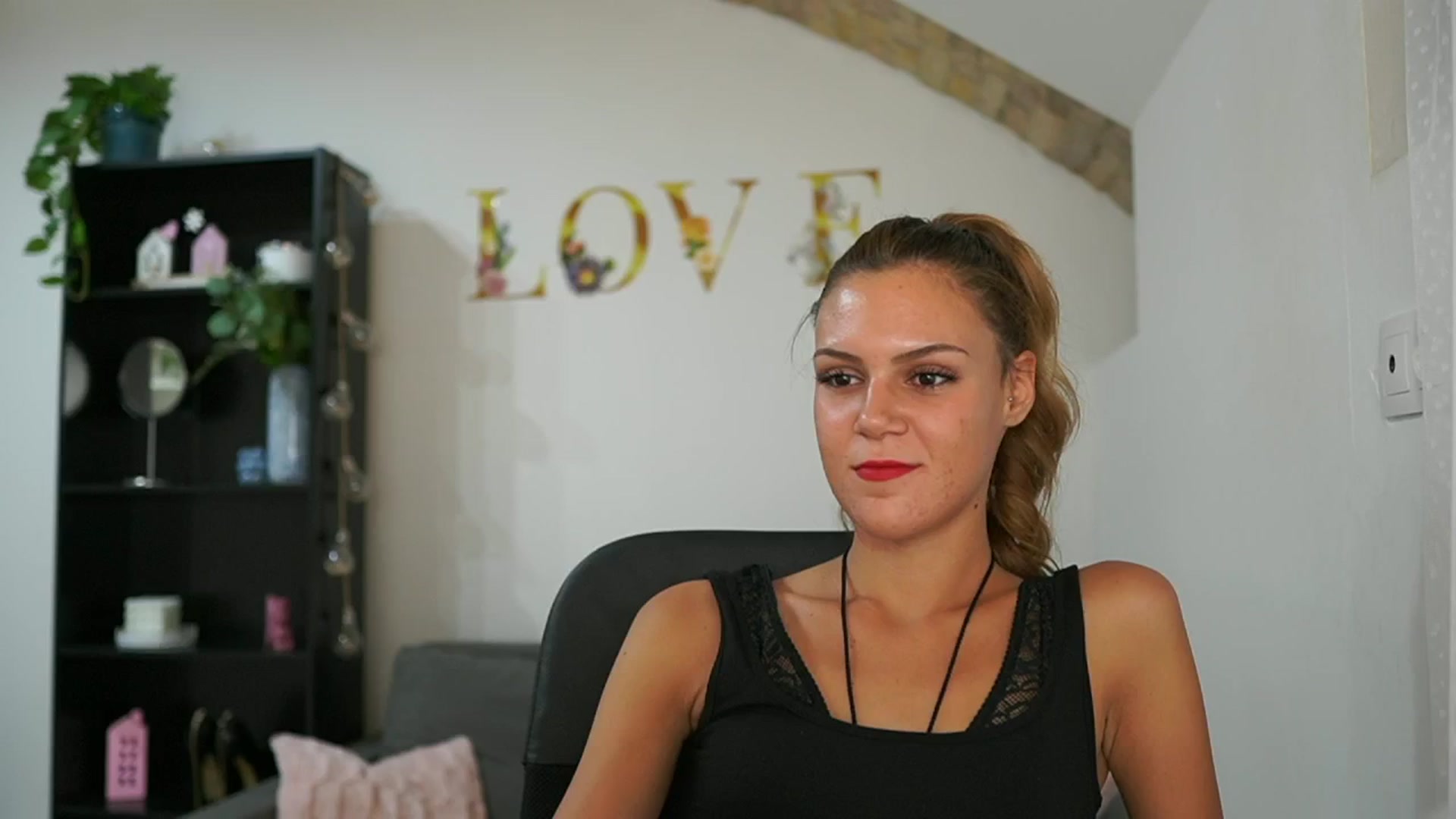 Gallery image thumbnail from Lil_stephanie's myfreecams stream on, 08/05/2024, 14:34 image 19 of 20