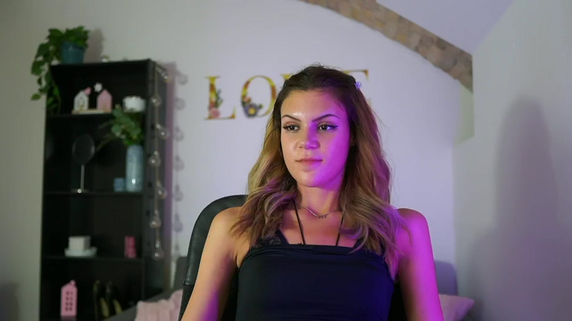 Gallery image thumbnail from Lil_stephanie's myfreecams stream on, 08/31/2024, 14:43 image 6 of 20