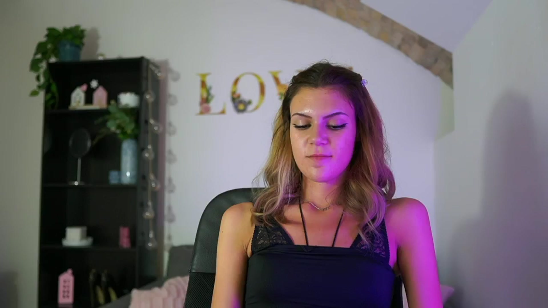Gallery image thumbnail from Lil_stephanie's myfreecams stream on, 08/31/2024, 14:43 image 16 of 20