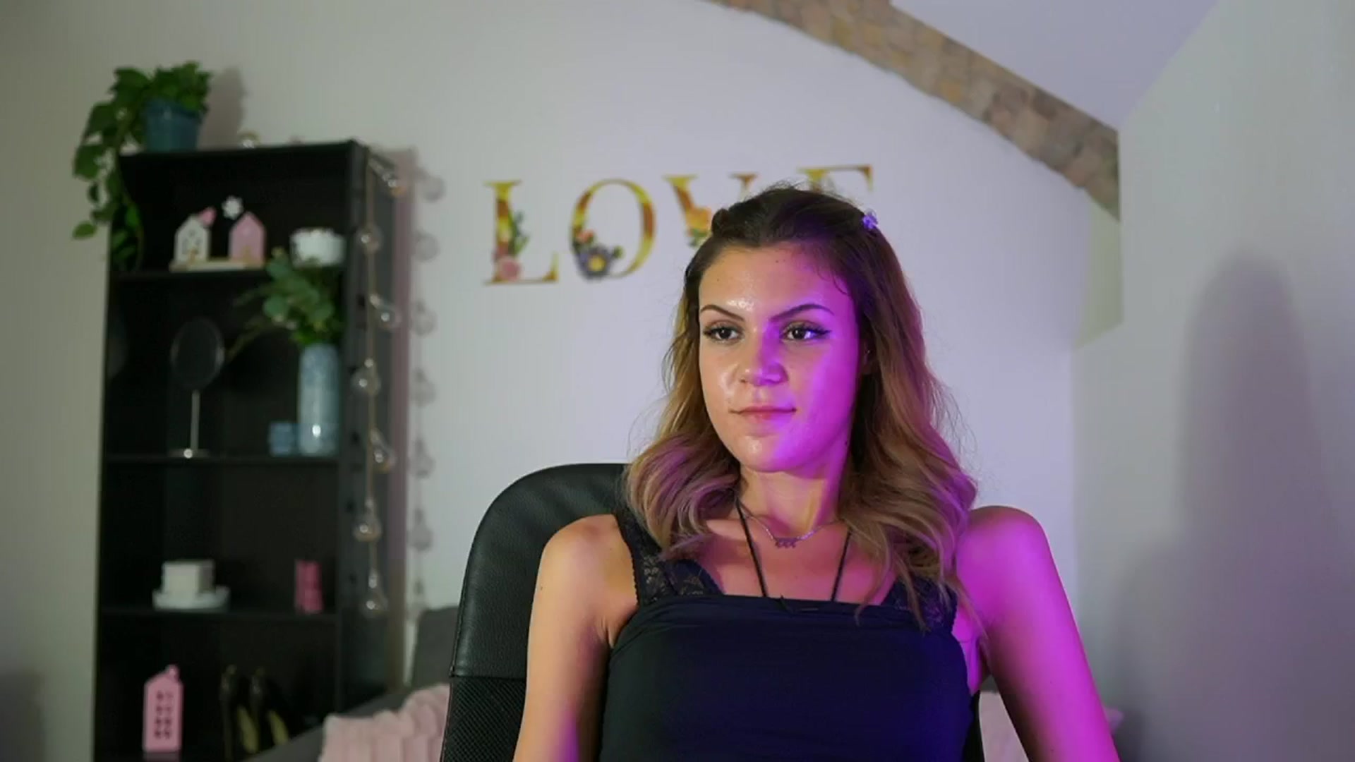 Gallery image thumbnail from Lil_stephanie's myfreecams stream on, 08/31/2024, 18:02 image 20 of 20