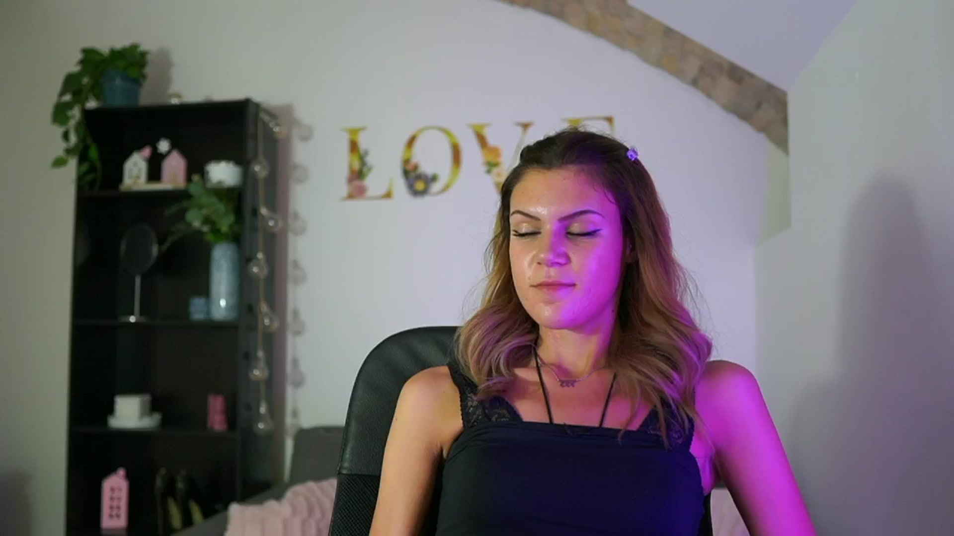 Gallery image thumbnail from Lil_stephanie's myfreecams stream on, 08/31/2024, 18:02 image 15 of 20