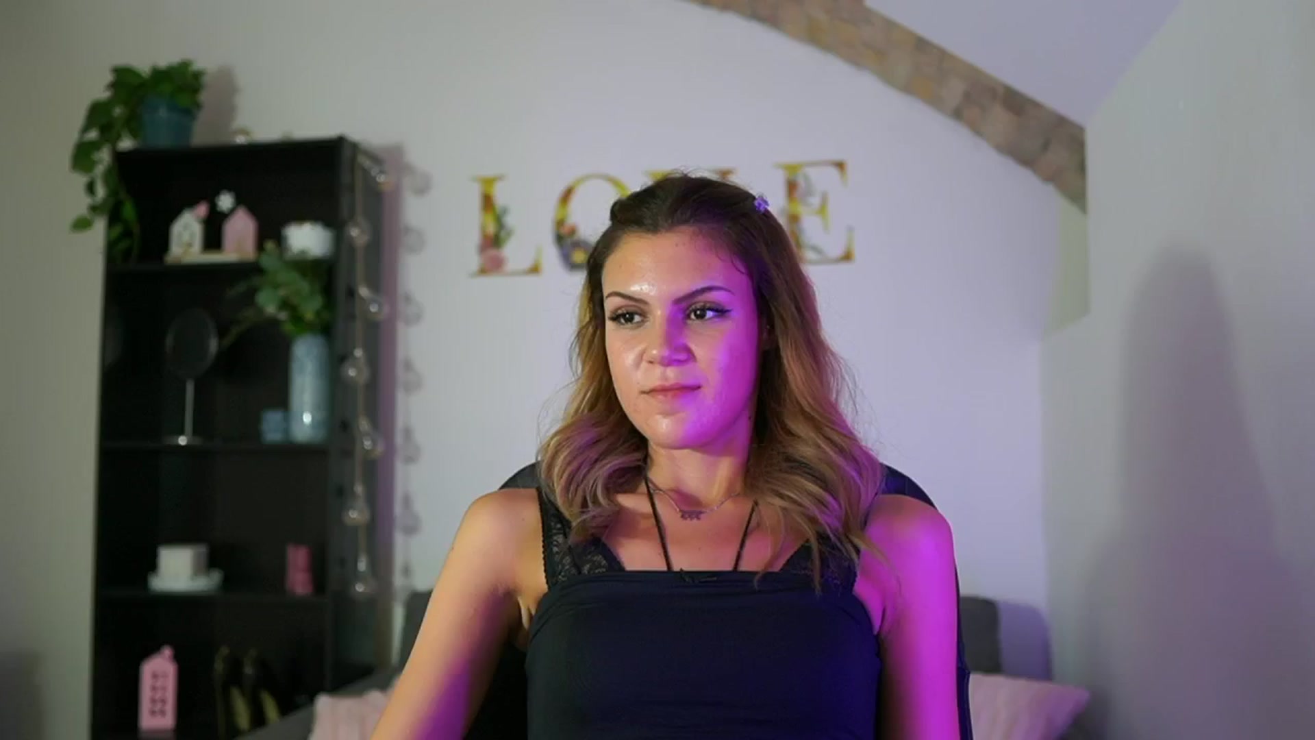 Gallery image thumbnail from Lil_stephanie's myfreecams stream on, 08/31/2024, 18:02 image 14 of 20