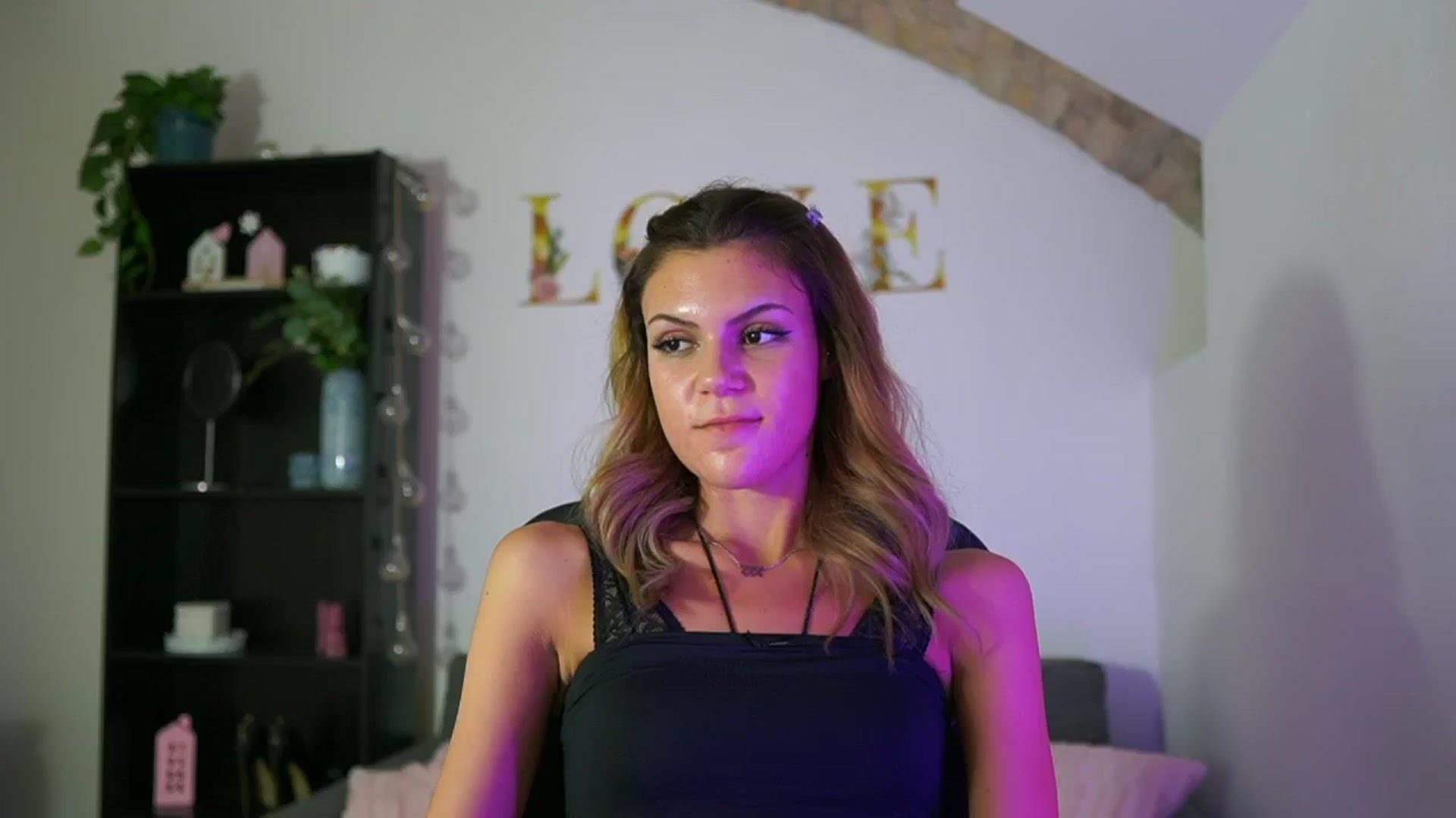 Gallery image thumbnail from Lil_stephanie's myfreecams stream on, 08/31/2024, 18:02 image 12 of 20