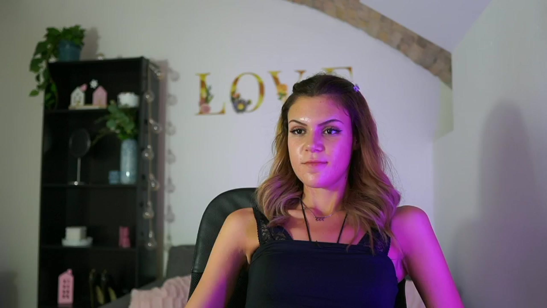 Gallery image thumbnail from Lil_stephanie's myfreecams stream on, 08/31/2024, 18:02 image 16 of 20
