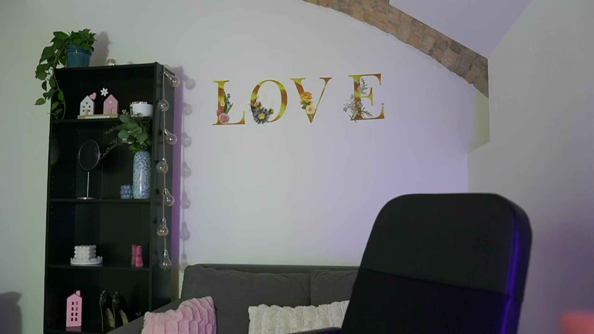 Gallery image thumbnail from Lil_stephanie's myfreecams stream on, 09/01/2024, 18:03 image 7 of 20