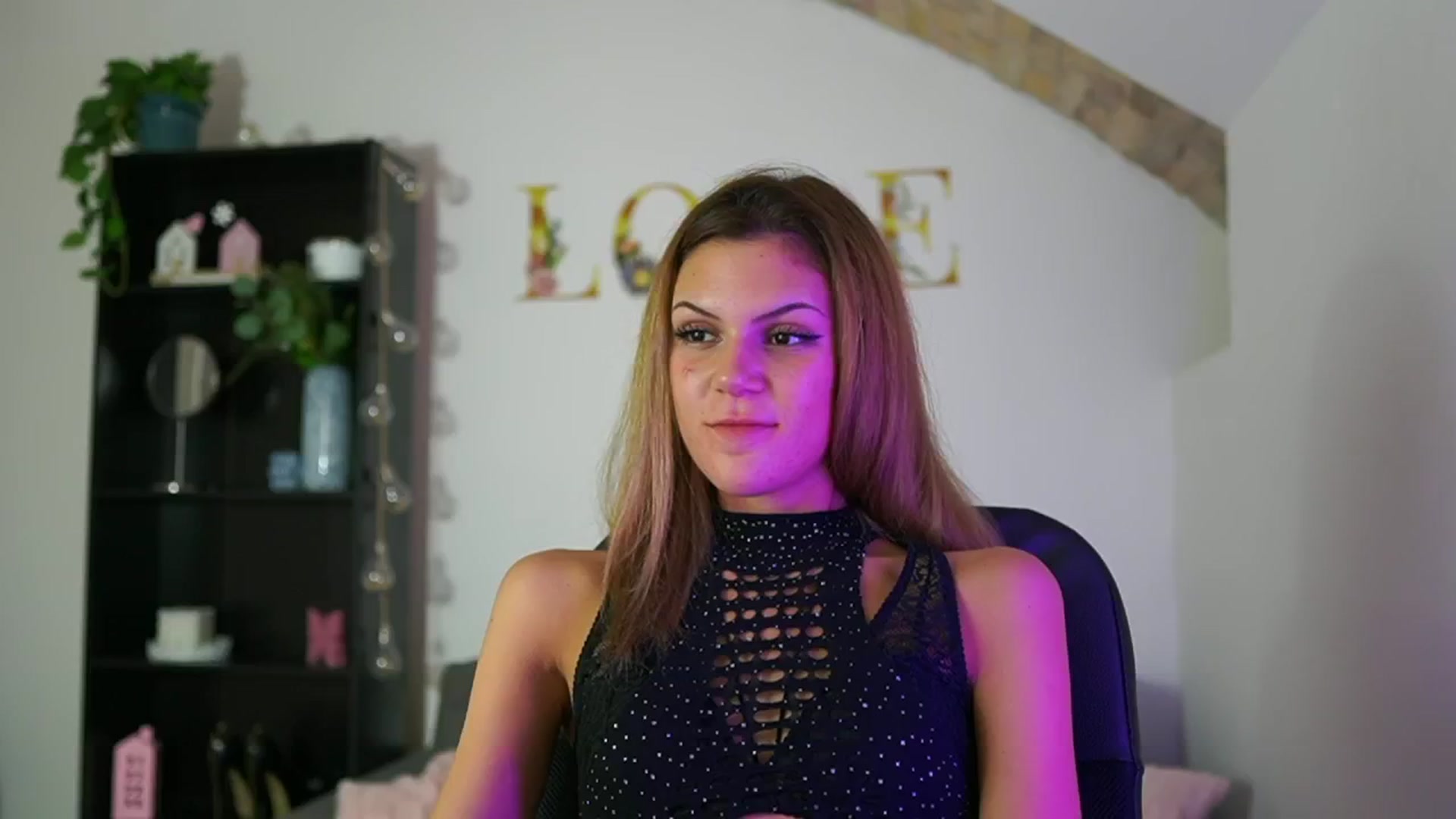 Gallery image thumbnail from Lil_stephanie's myfreecams stream on, 09/09/2024, 16:52 image 3 of 20