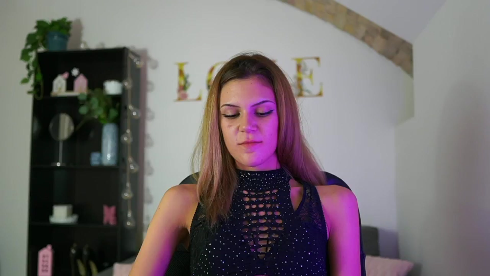 Gallery image thumbnail from Lil_stephanie's myfreecams stream on, 09/09/2024, 16:52 image 1 of 20