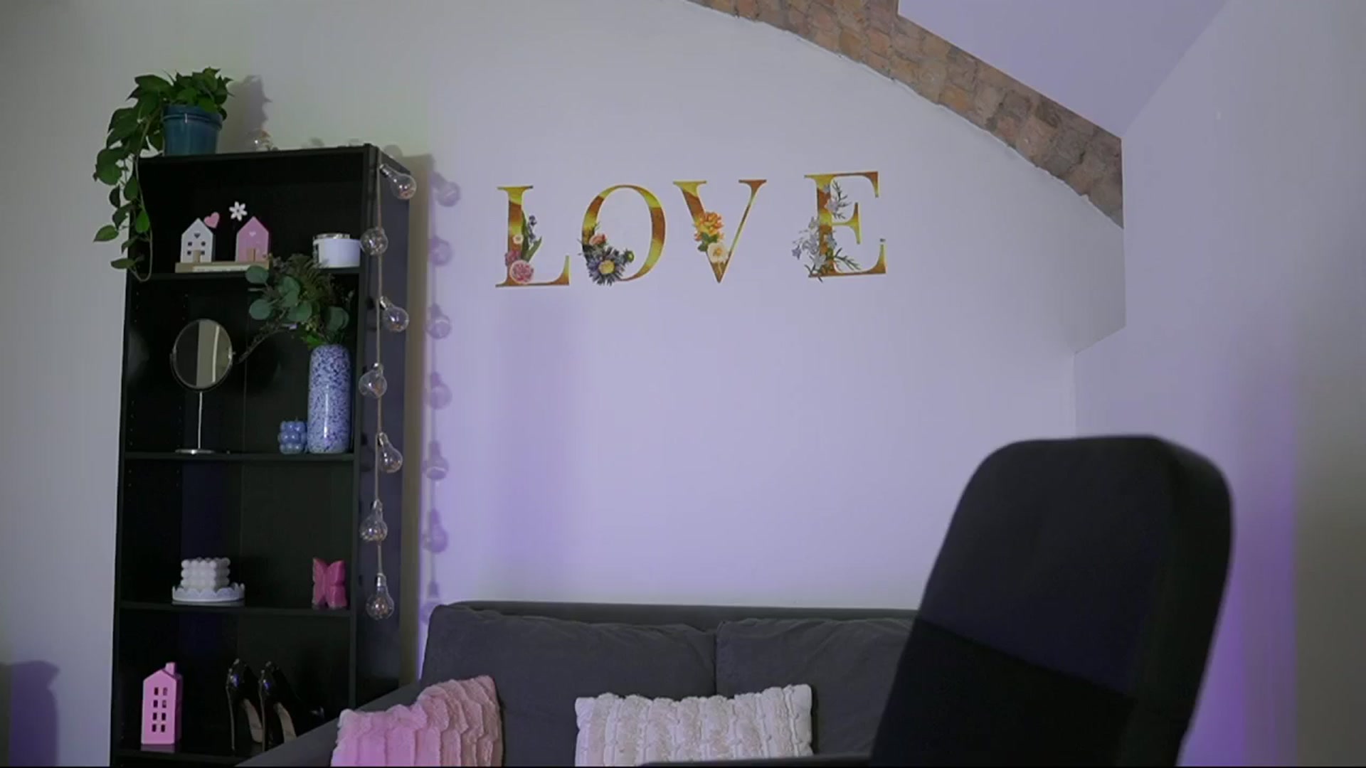 Gallery image thumbnail from Lil_stephanie's myfreecams stream on, 09/16/2024, 17:49 image 1 of 20