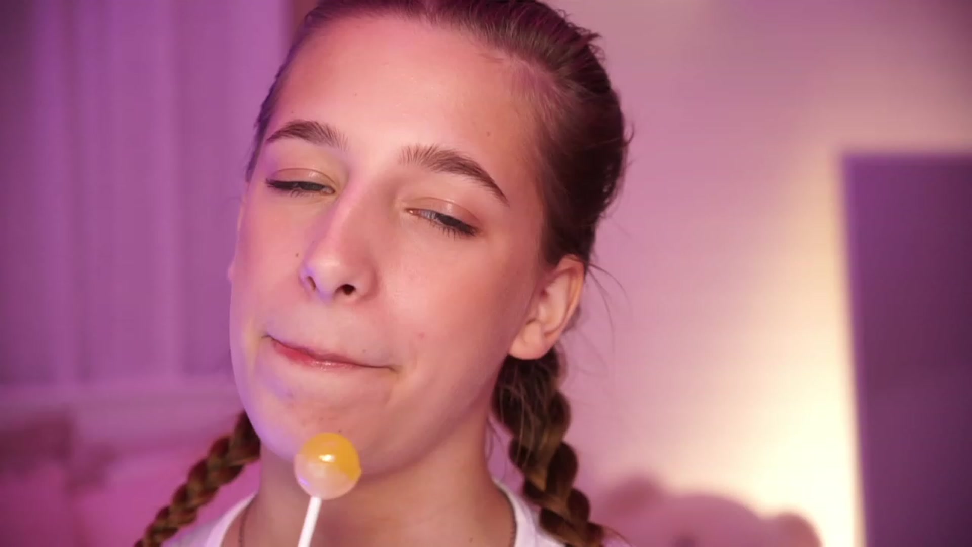 Gallery image thumbnail from LilaBlossom's myfreecams stream on, 10/25/2023, 21:31 image 2 of 20