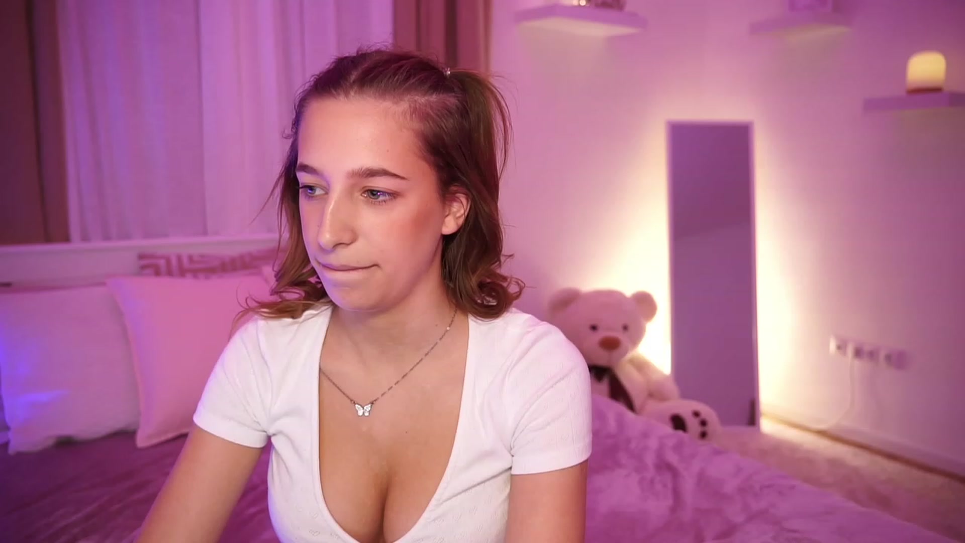 Gallery image thumbnail from LilaBlossom's myfreecams stream on, 10/27/2023, 20:46 image 17 of 20