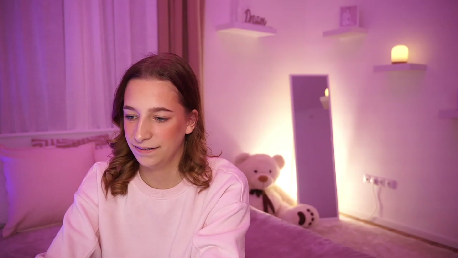 Gallery image thumbnail from LilaBlossom's myfreecams stream on, 10/28/2023, 23:09 image 17 of 20