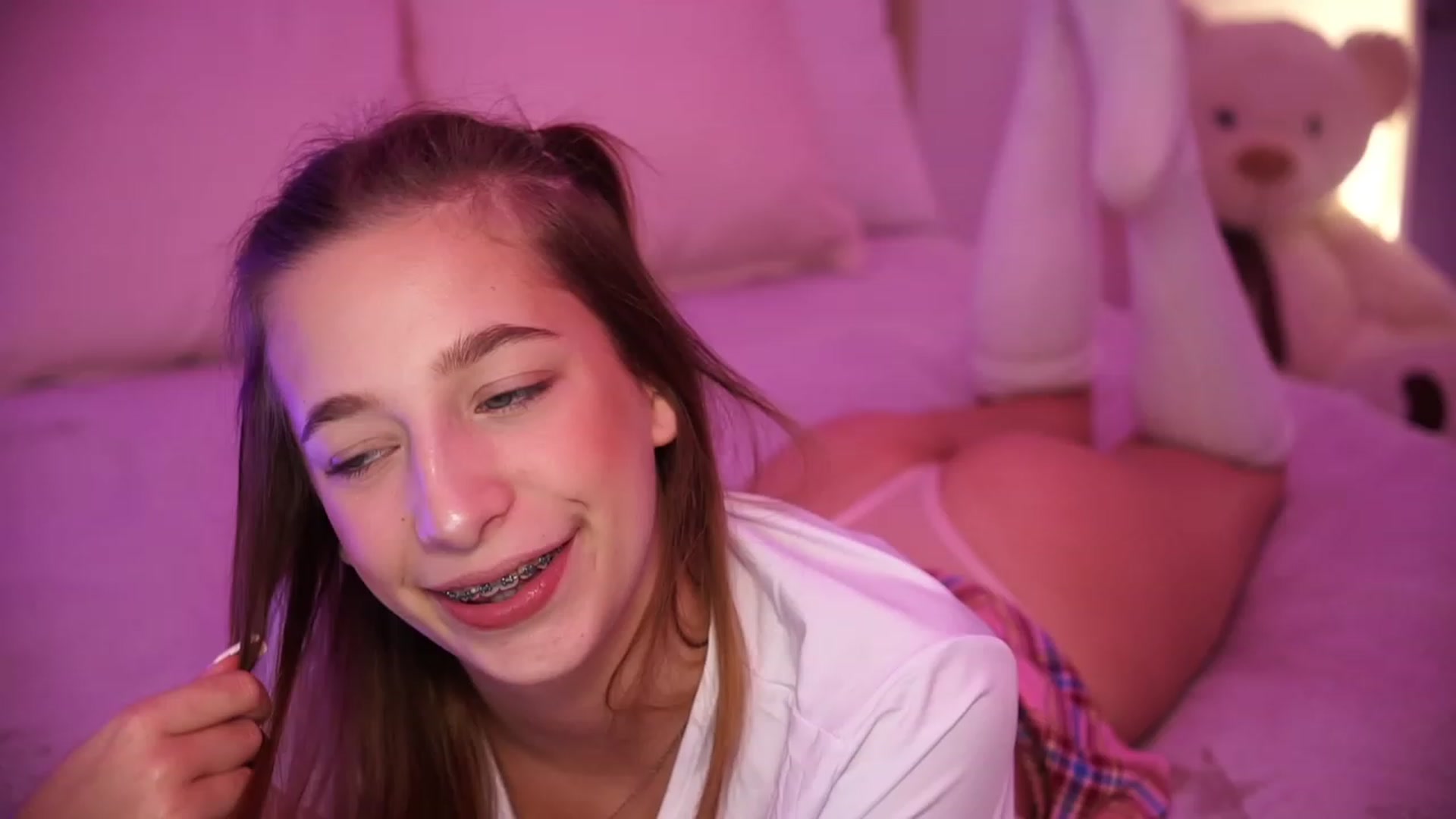 Gallery image thumbnail from LilaBlossom's myfreecams stream on, 11/06/2023, 18:20 image 19 of 20