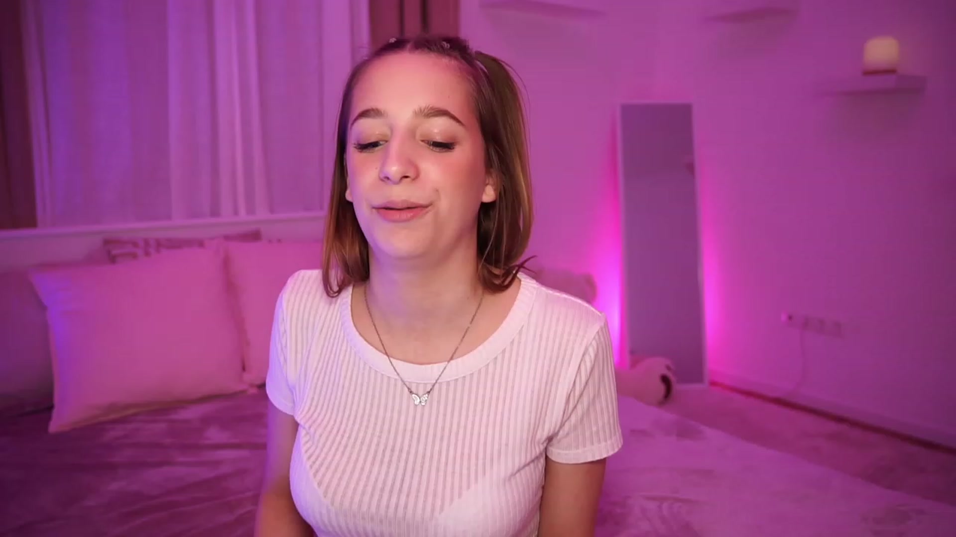 Gallery image thumbnail from LilaBlossom's myfreecams stream on, 11/26/2023, 18:06 image 7 of 20
