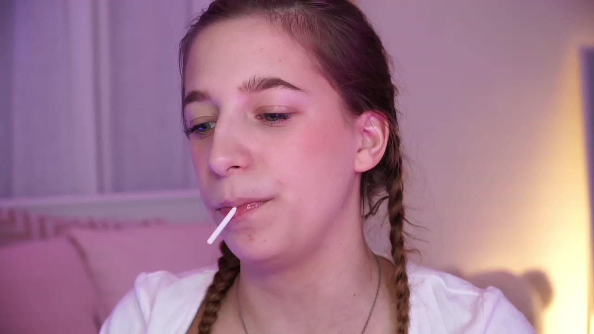 Gallery image thumbnail from LilaBlossom's myfreecams stream on, 12/17/2023, 19:24 image 17 of 20
