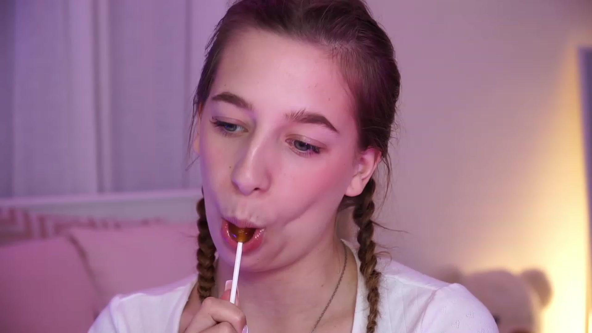 Gallery image thumbnail from LilaBlossom's myfreecams stream on, 12/17/2023, 19:24 image 19 of 20