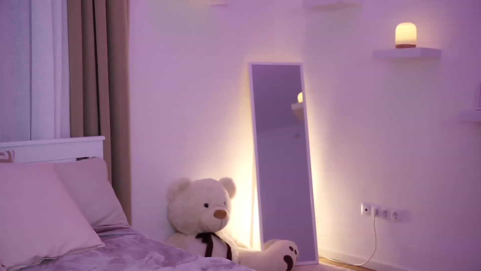 Gallery image thumbnail from LilaBlossom's myfreecams stream on, 12/20/2023, 15:48 image 5 of 20