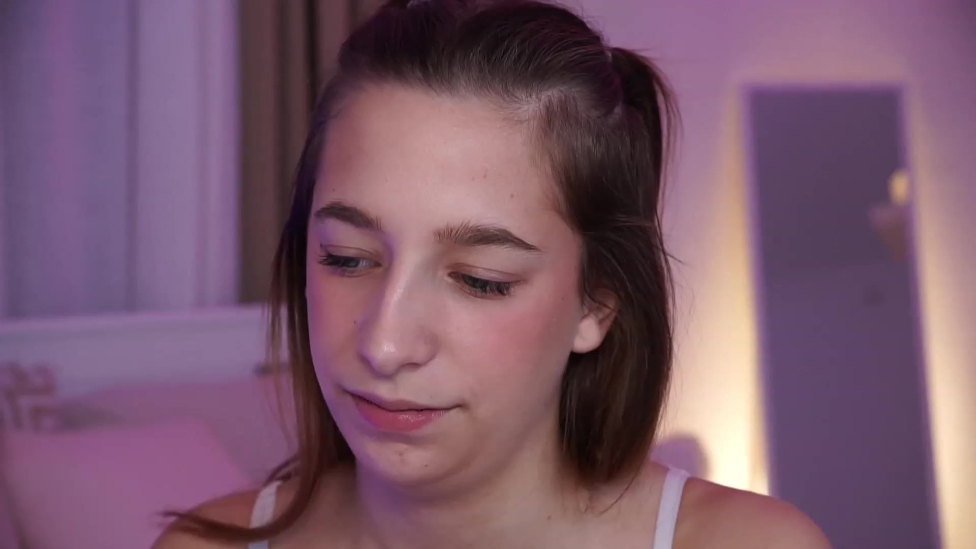 Gallery image thumbnail from LilaBlossom's myfreecams stream on, 12/21/2023, 14:55 image 2 of 20