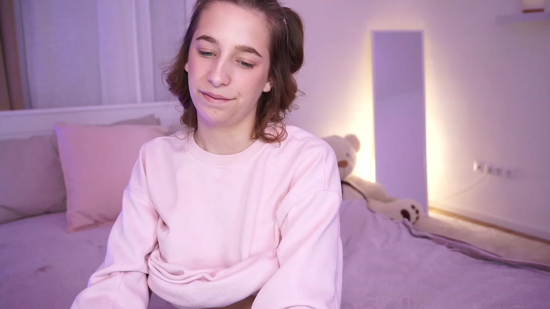 Gallery image thumbnail from LilaBlossom's myfreecams stream on, 12/28/2023, 17:06 image 1 of 20