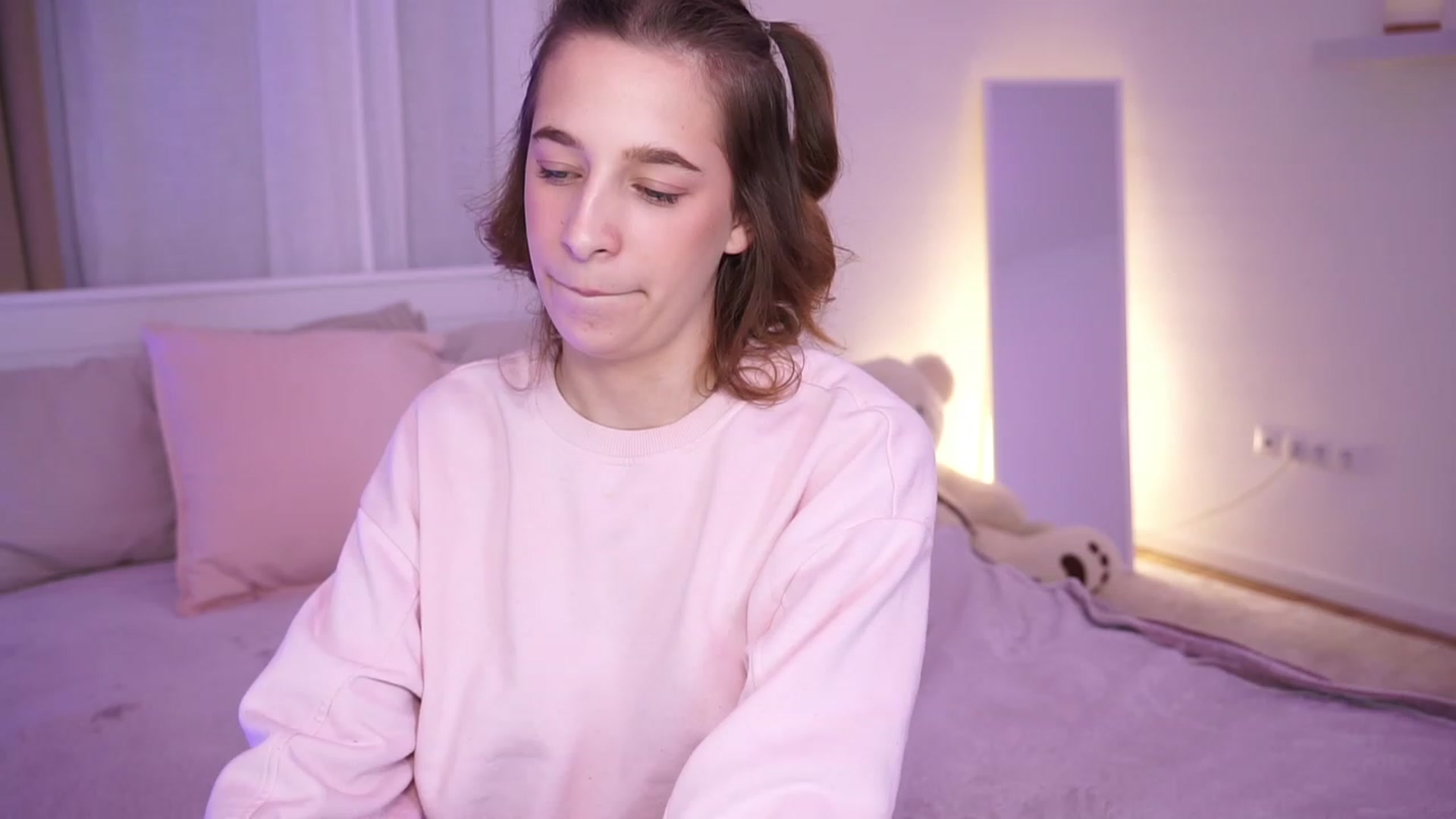 Gallery image thumbnail from LilaBlossom's myfreecams stream on, 12/28/2023, 17:06 image 2 of 20