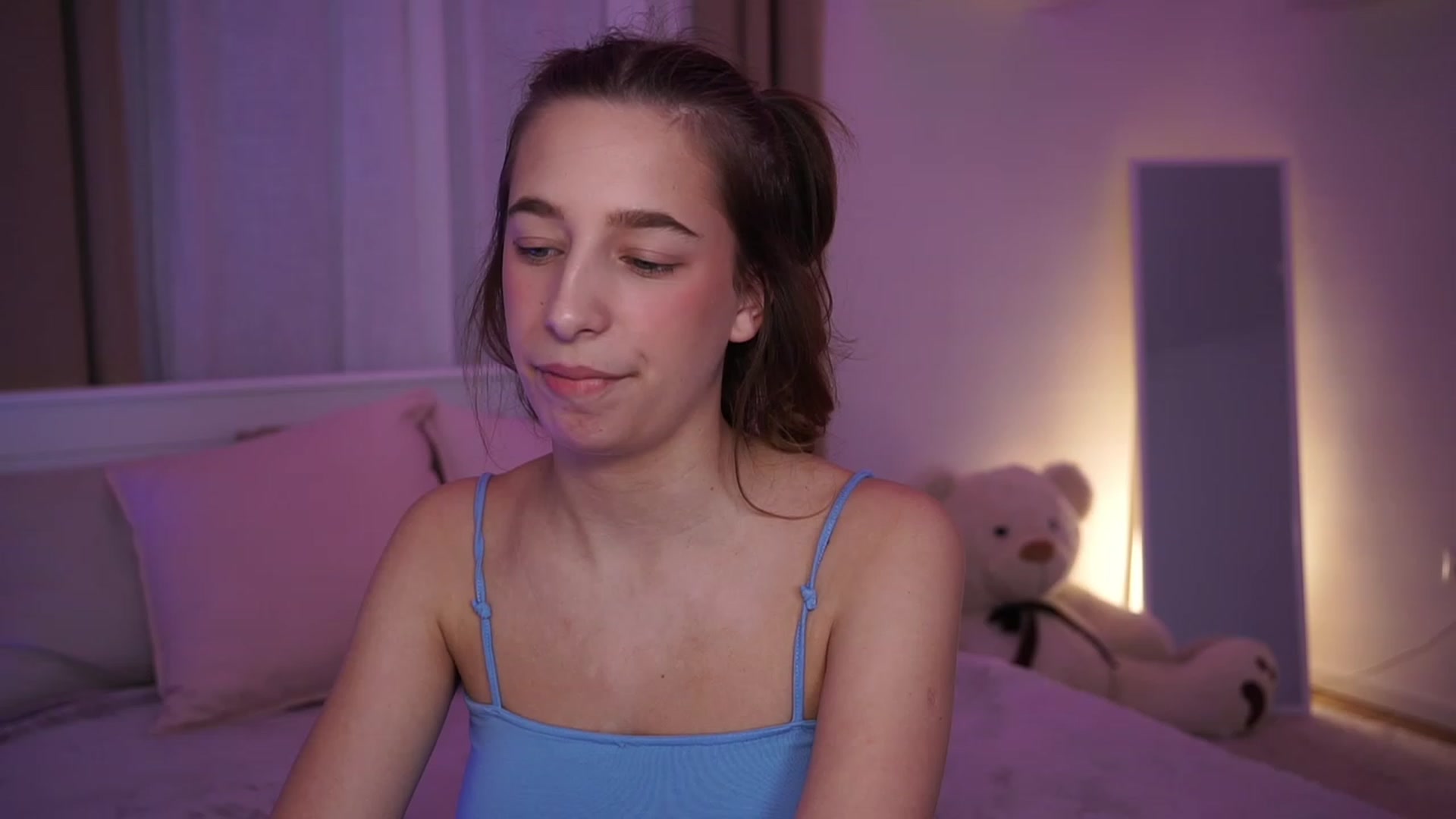 Gallery image thumbnail from LilaBlossom's myfreecams stream on, 12/29/2023, 20:33 image 1 of 20