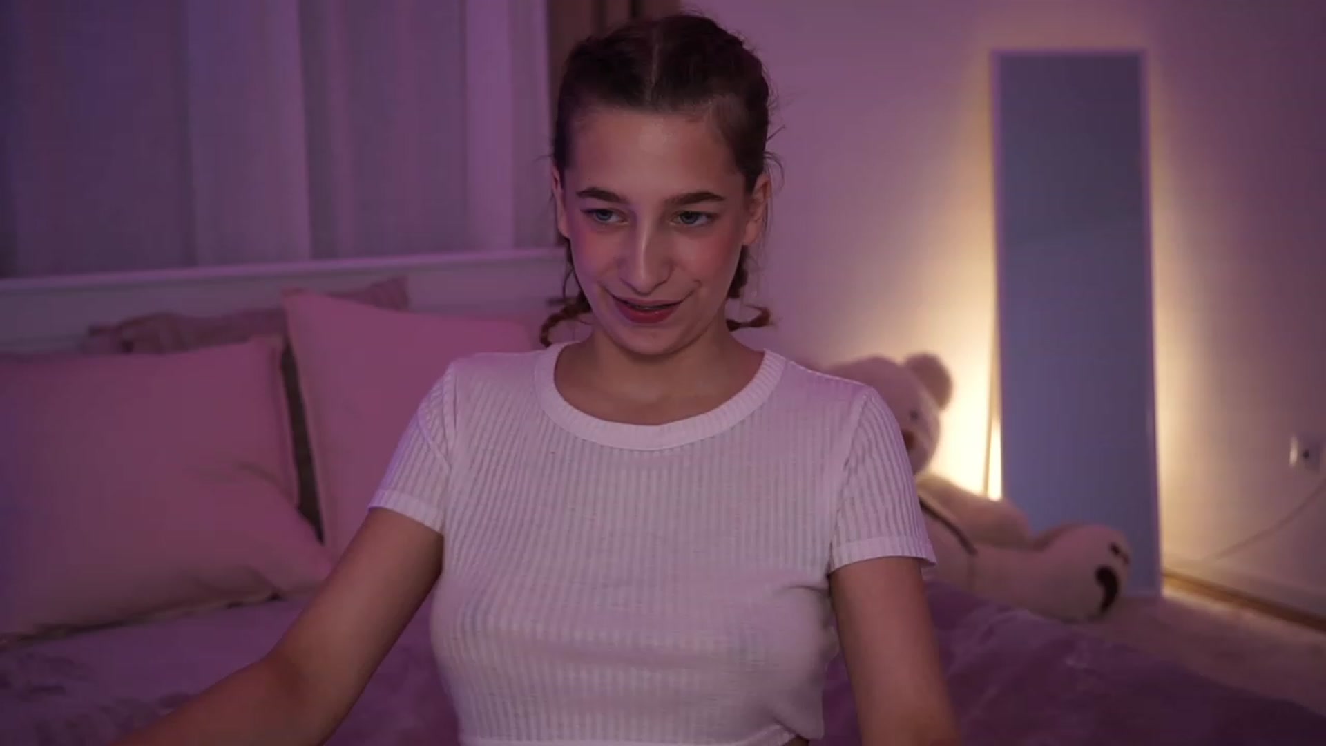 Gallery image thumbnail from LilaBlossom's myfreecams stream on, 12/30/2023, 16:15 image 13 of 20