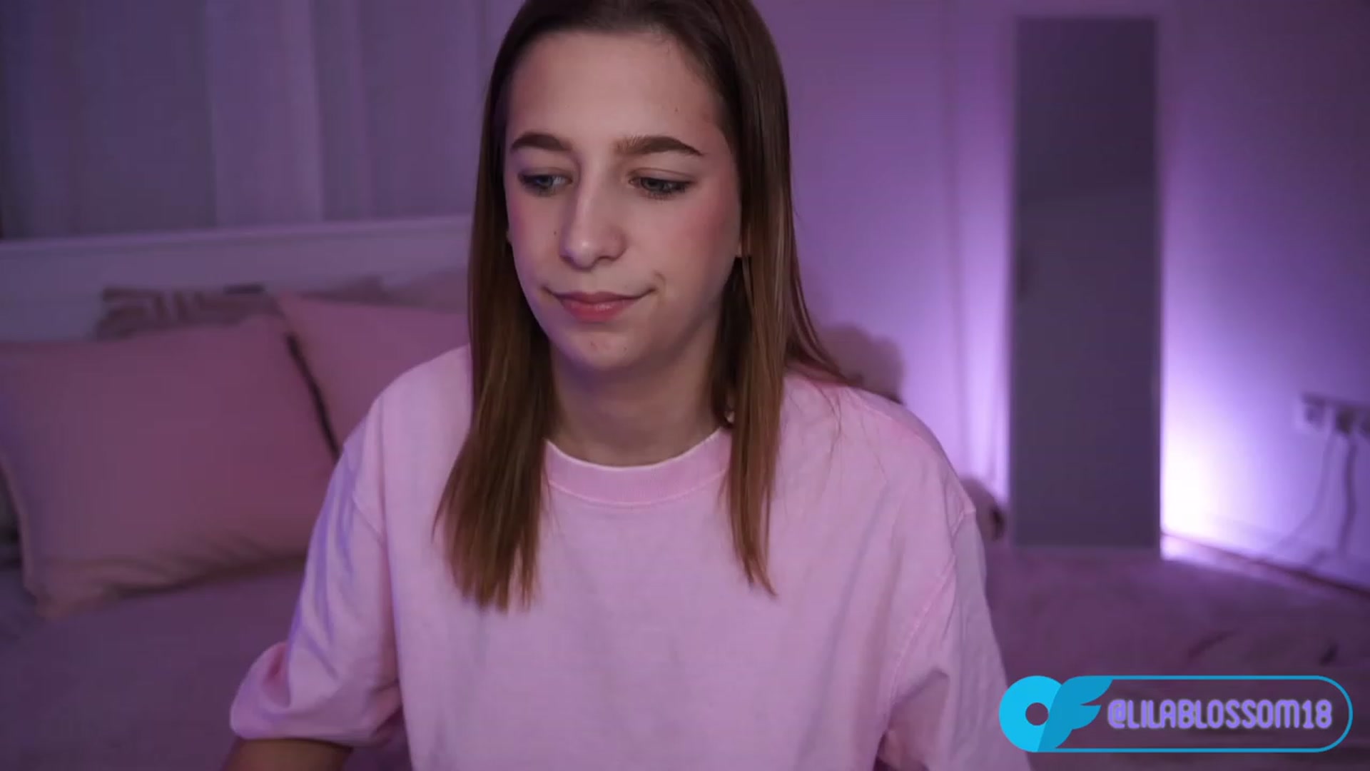 Gallery image thumbnail from LilaBlossom's myfreecams stream on, 01/04/2024, 16:13 image 16 of 20