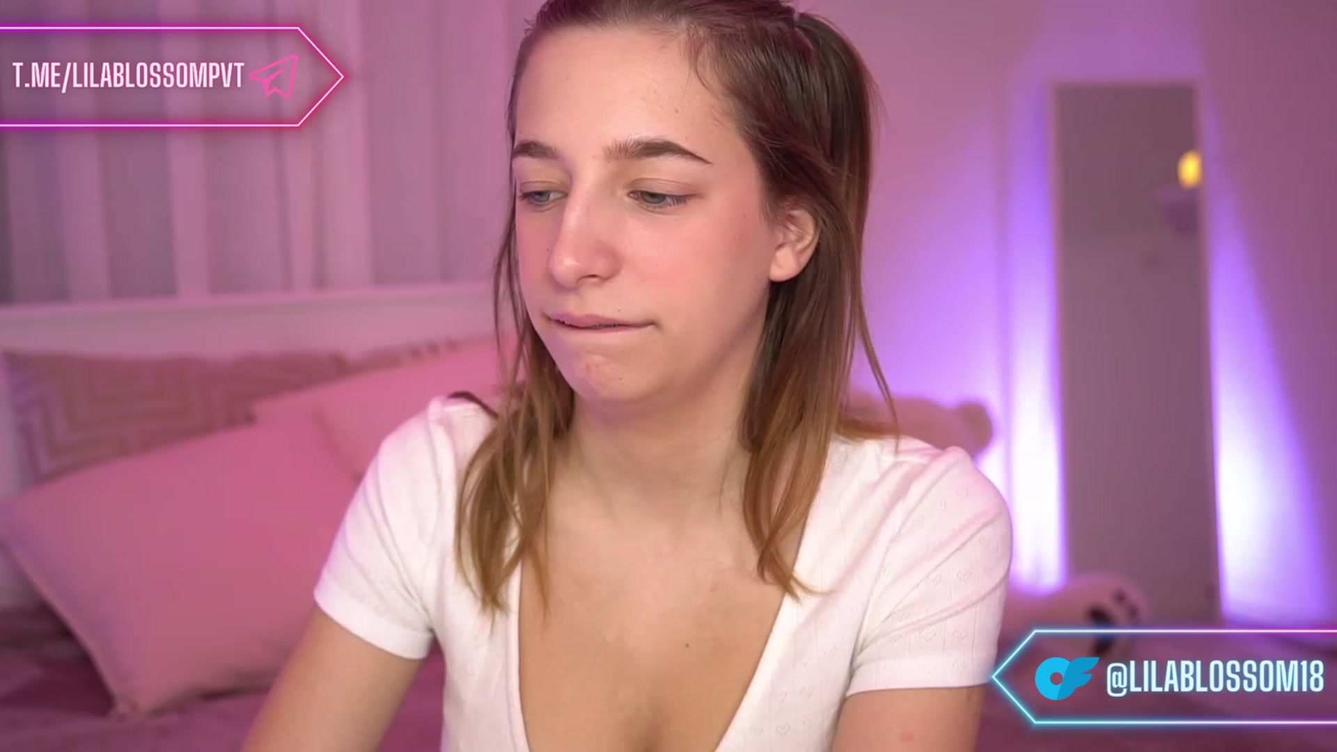Gallery image thumbnail from LilaBlossom's myfreecams stream on, 01/19/2024, 14:16 image 5 of 20