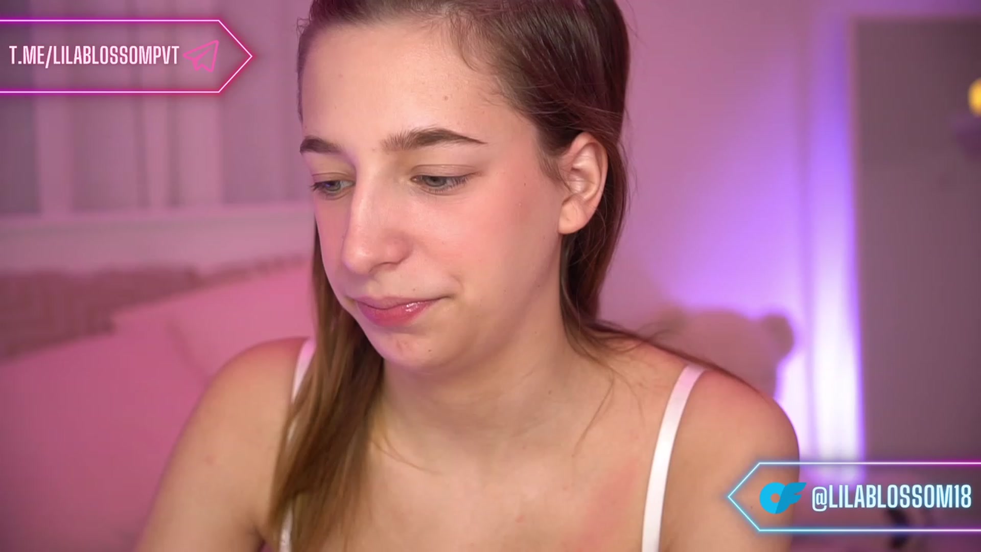 Gallery image thumbnail from LilaBlossom's myfreecams stream on, 01/19/2024, 15:38 image 6 of 20