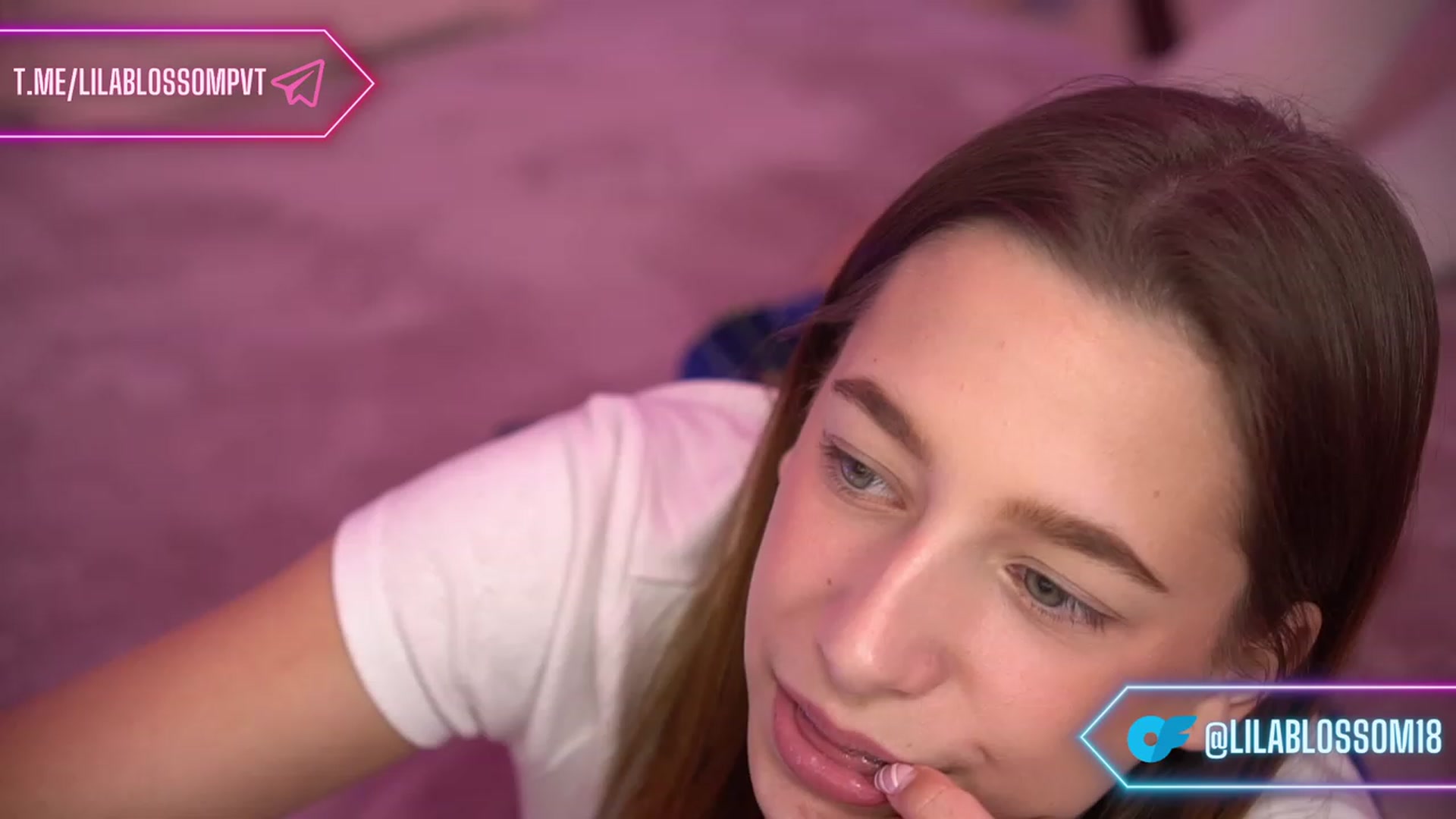 Gallery image thumbnail from LilaBlossom's myfreecams stream on, 01/21/2024, 17:31 image 3 of 20