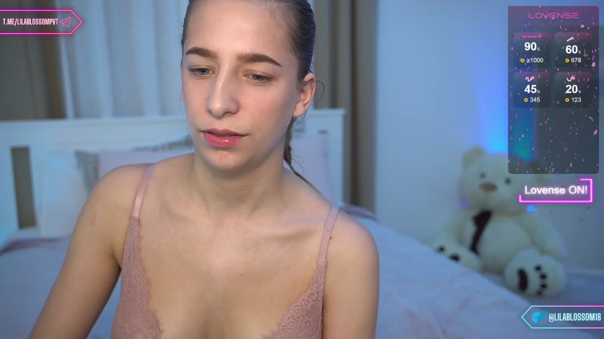 Gallery image thumbnail from LilaBlossom's myfreecams stream on, 02/11/2024, 16:40 image 15 of 20