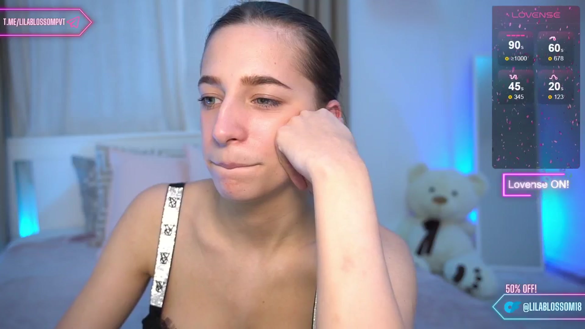 Gallery image thumbnail from LilaBlossom's myfreecams stream on, 03/07/2024, 22:37 image 15 of 20