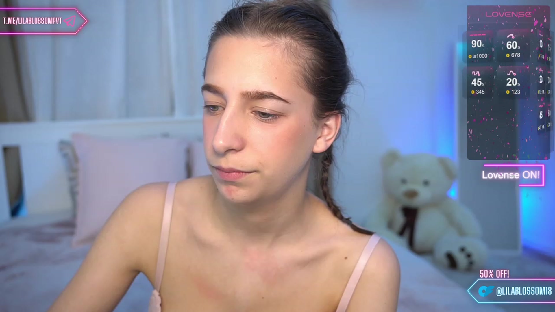 Gallery image thumbnail from LilaBlossom's myfreecams stream on, 03/09/2024, 22:06 image 17 of 20
