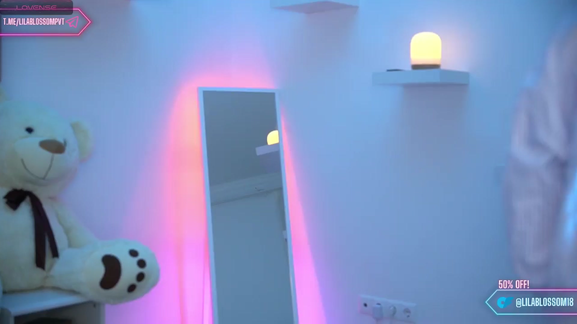 Gallery image thumbnail from LilaBlossom's myfreecams stream on, 04/09/2024, 13:10 image 9 of 20