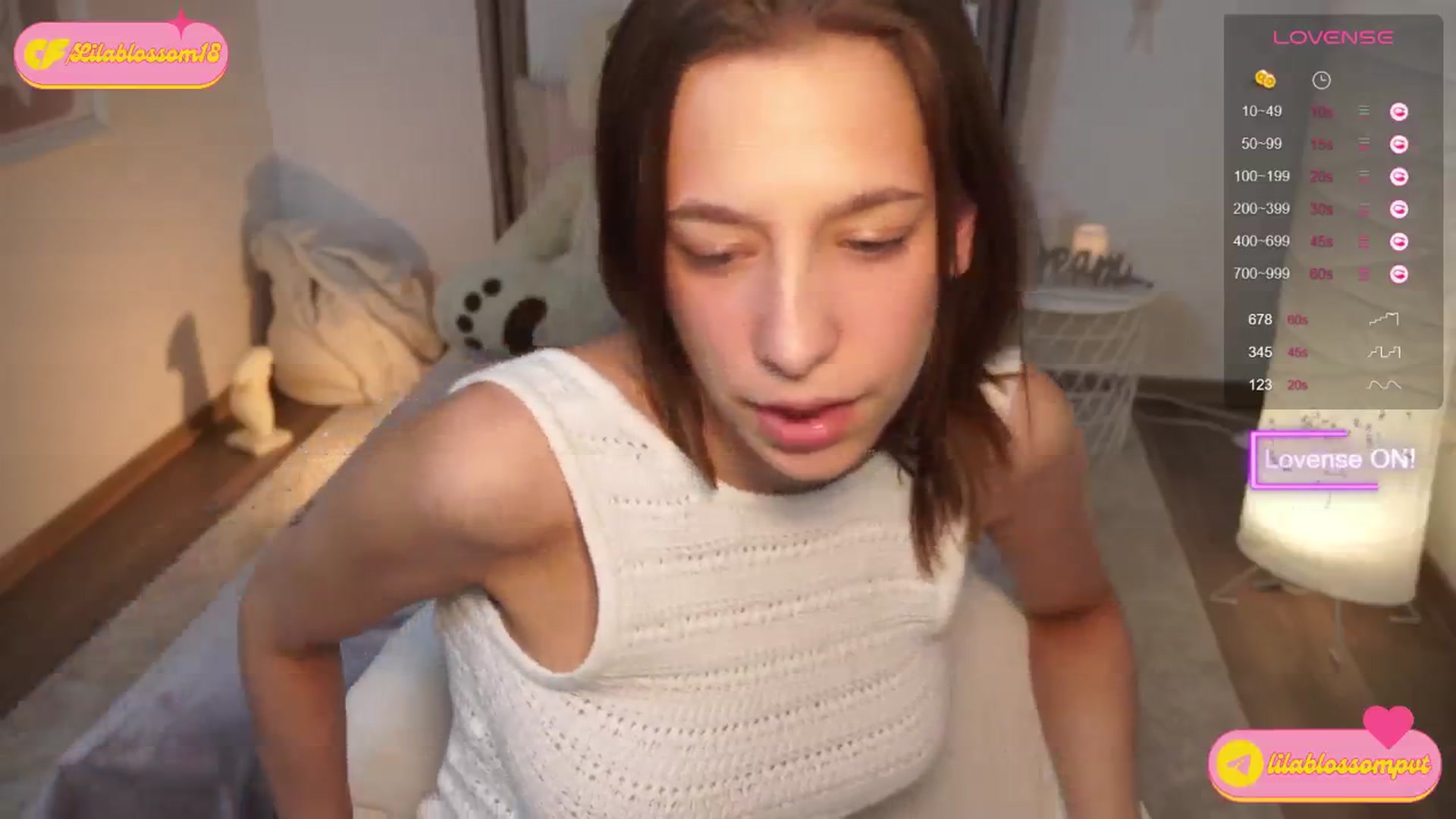 Gallery image thumbnail from LilaBlossom's myfreecams stream on, 05/03/2024, 23:11 image 8 of 20