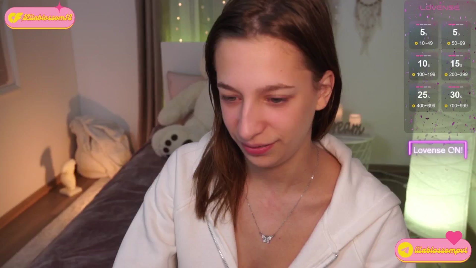 Gallery image thumbnail from LilaBlossom's myfreecams stream on, 05/07/2024, 10:24 image 1 of 20