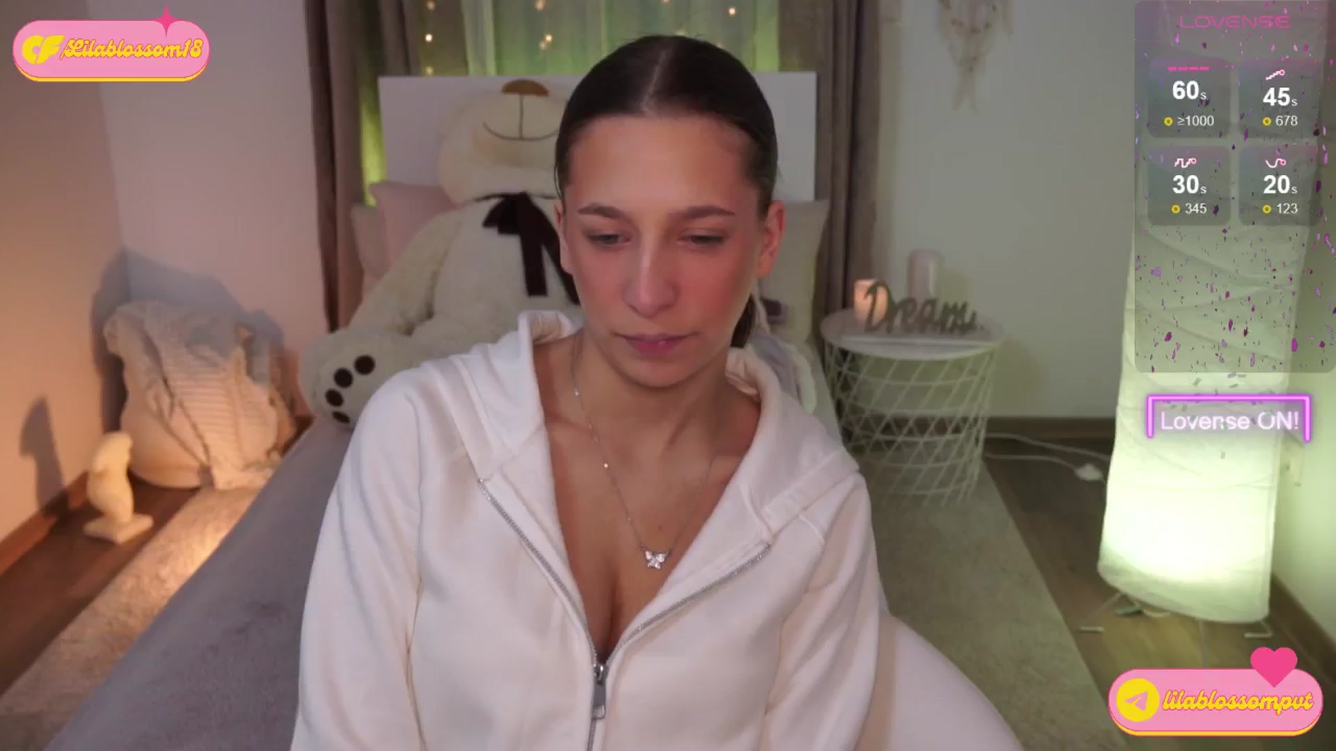 Gallery image thumbnail from LilaBlossom's myfreecams stream on, 05/08/2024, 06:37 image 10 of 20