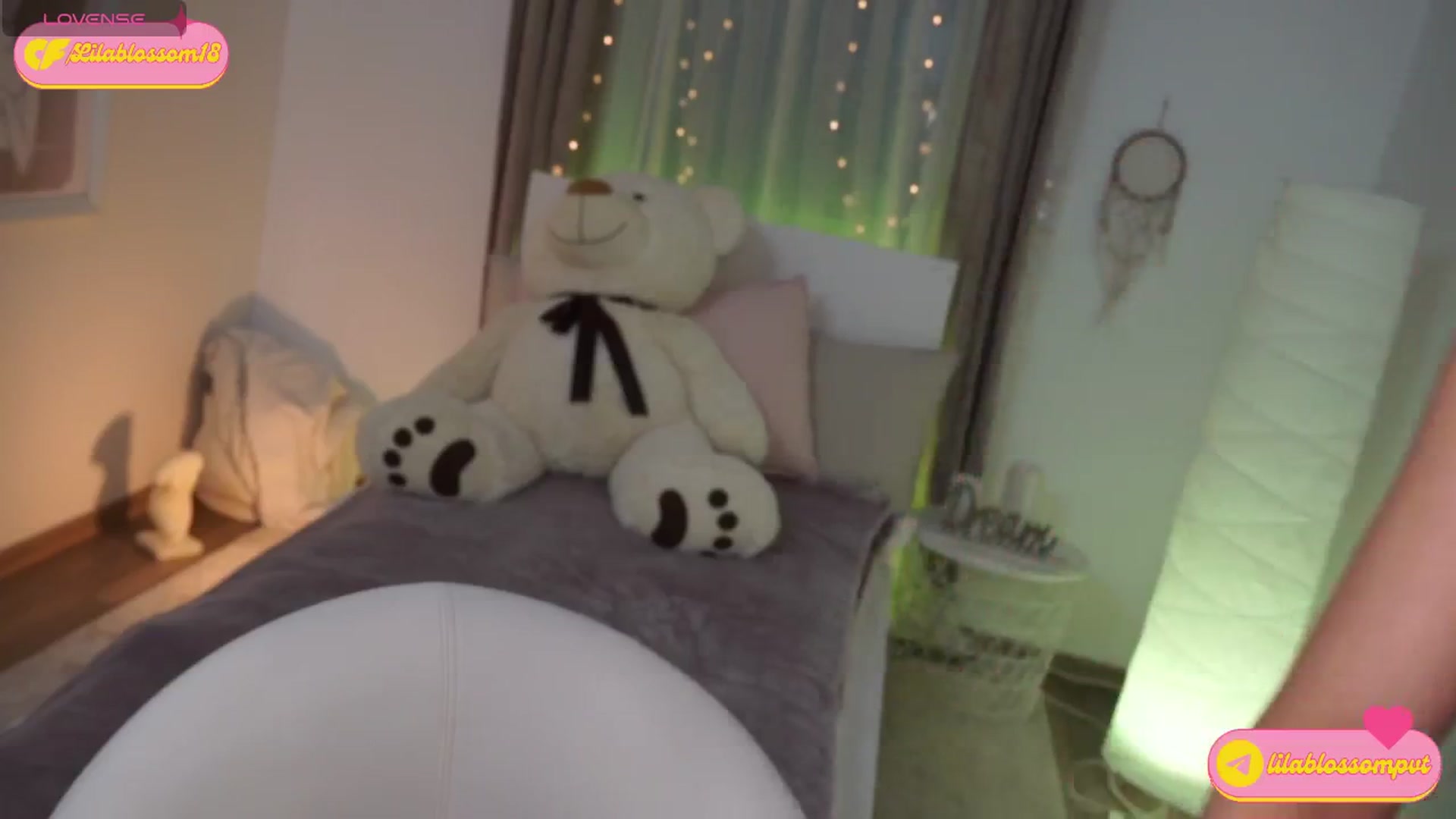Gallery image thumbnail from LilaBlossom's myfreecams stream on, 05/10/2024, 18:00 image 2 of 20