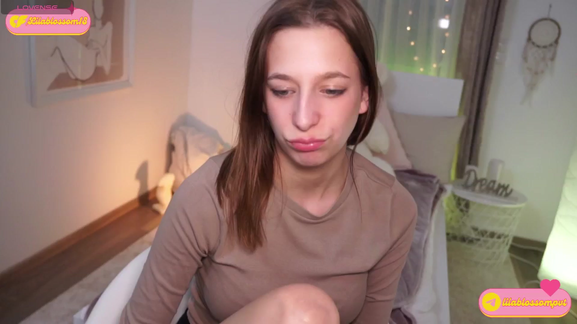 Gallery image thumbnail from LilaBlossom's myfreecams stream on, 05/10/2024, 22:00 image 3 of 20