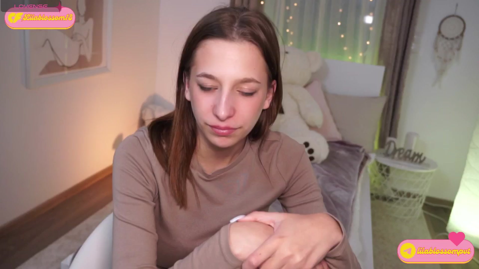 Gallery image thumbnail from LilaBlossom's myfreecams stream on, 05/10/2024, 22:00 image 6 of 20