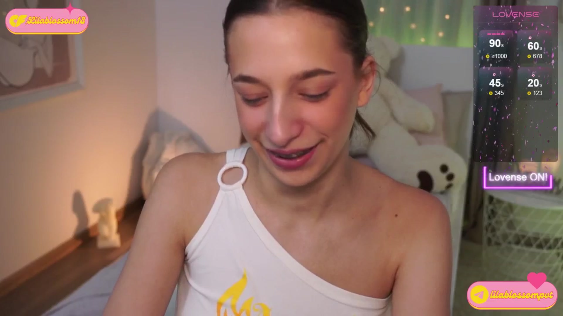 Gallery image thumbnail from LilaBlossom's myfreecams stream on, 05/15/2024, 06:42 image 3 of 20