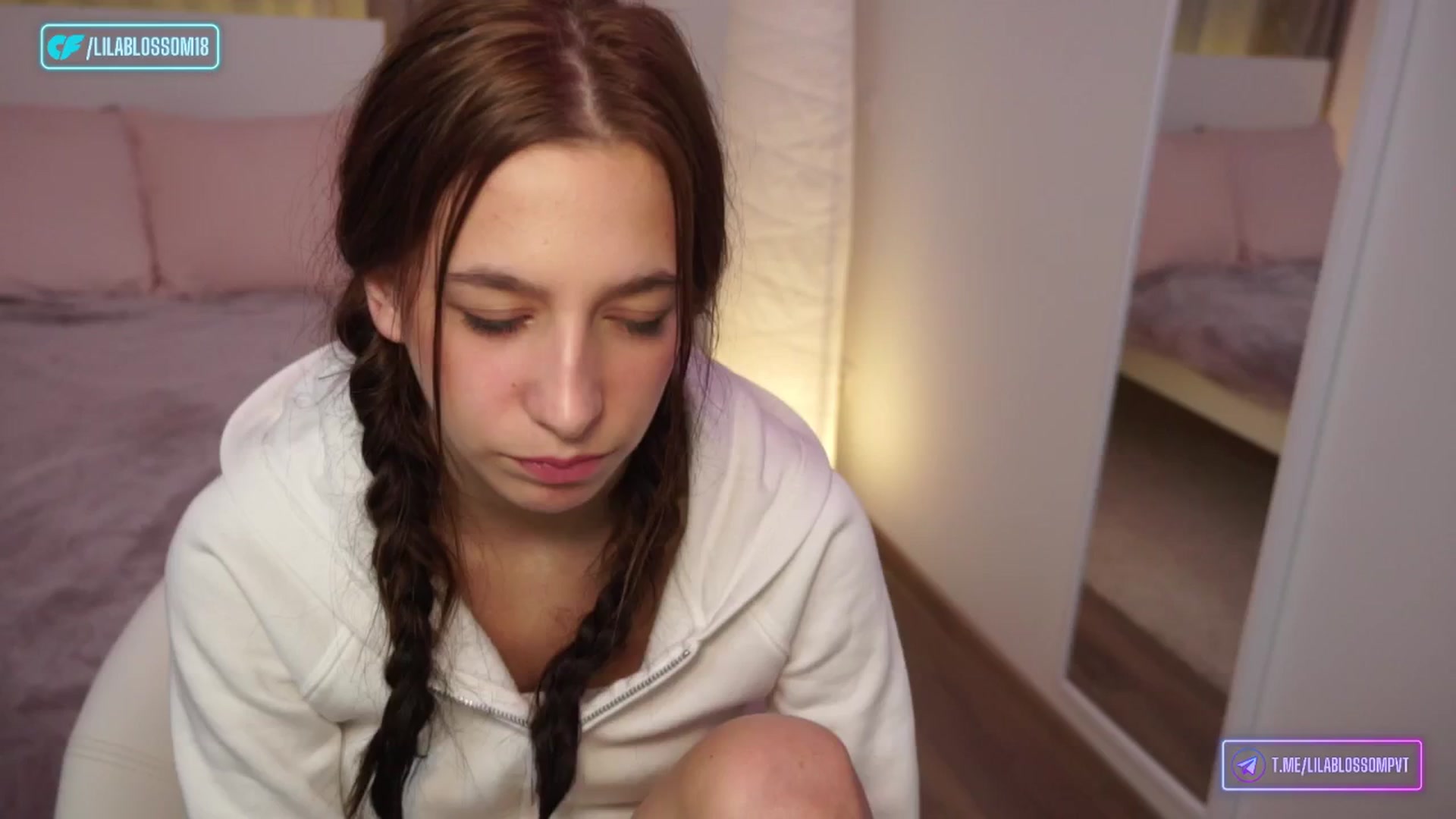 Gallery image thumbnail from LilaBlossom's myfreecams stream on, 06/20/2024, 22:44 image 20 of 20